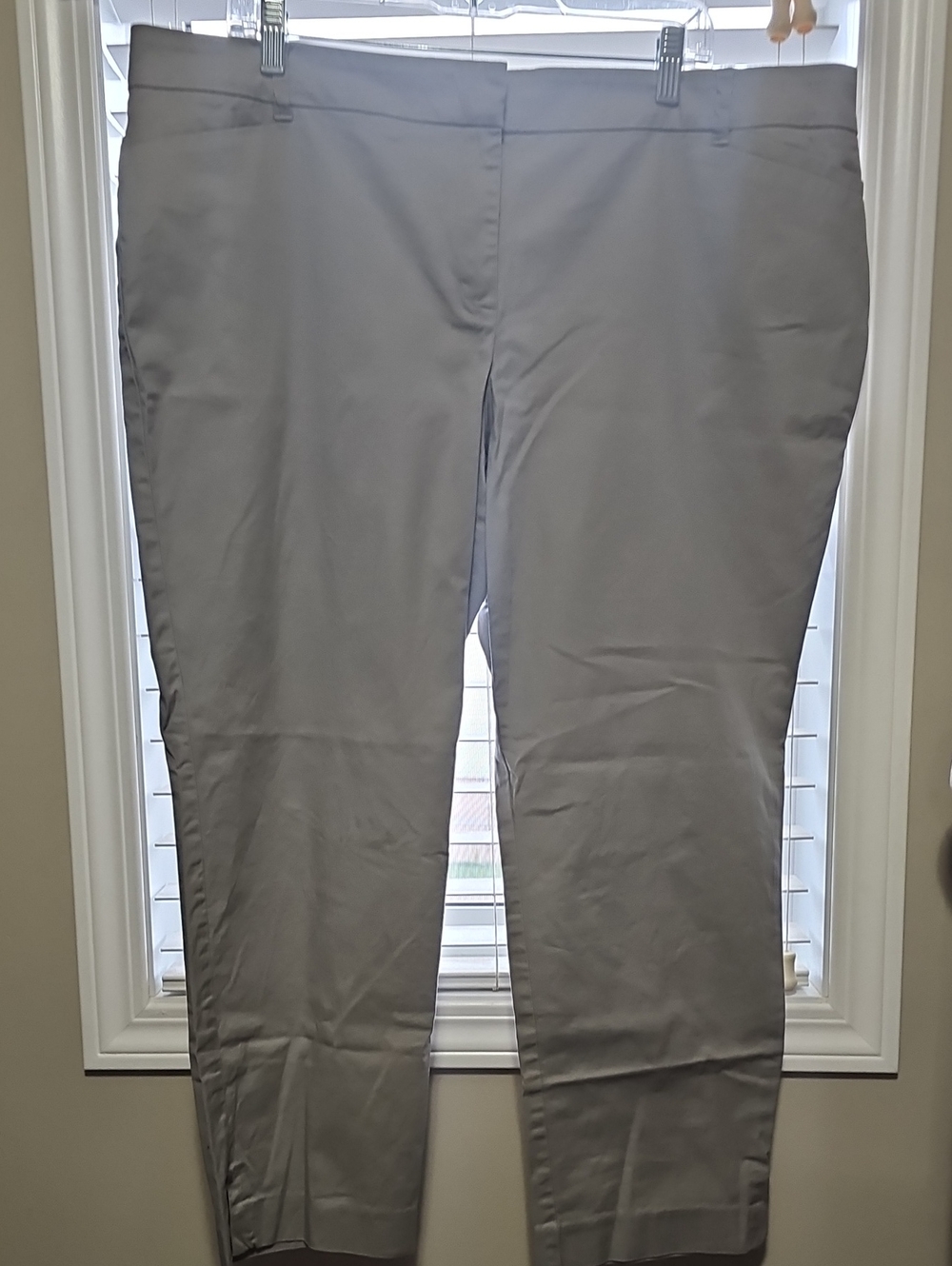Van Heusen Women's Light Gray Chinos
